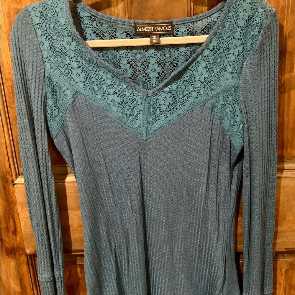 Almost Famous Green Ribbed Long Sleeve Blouse